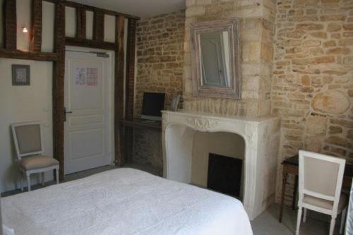 Le Marius Hotel Les Riceys Bagian luar foto