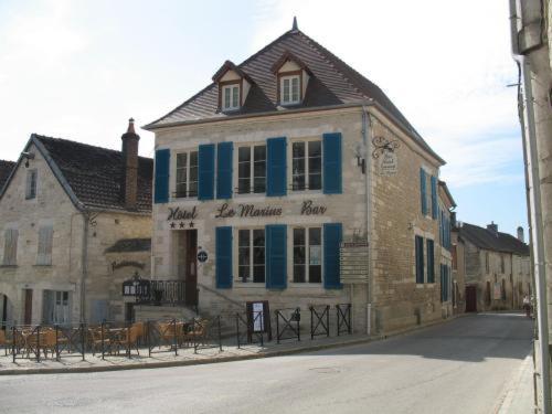 Le Marius Hotel Les Riceys Bagian luar foto