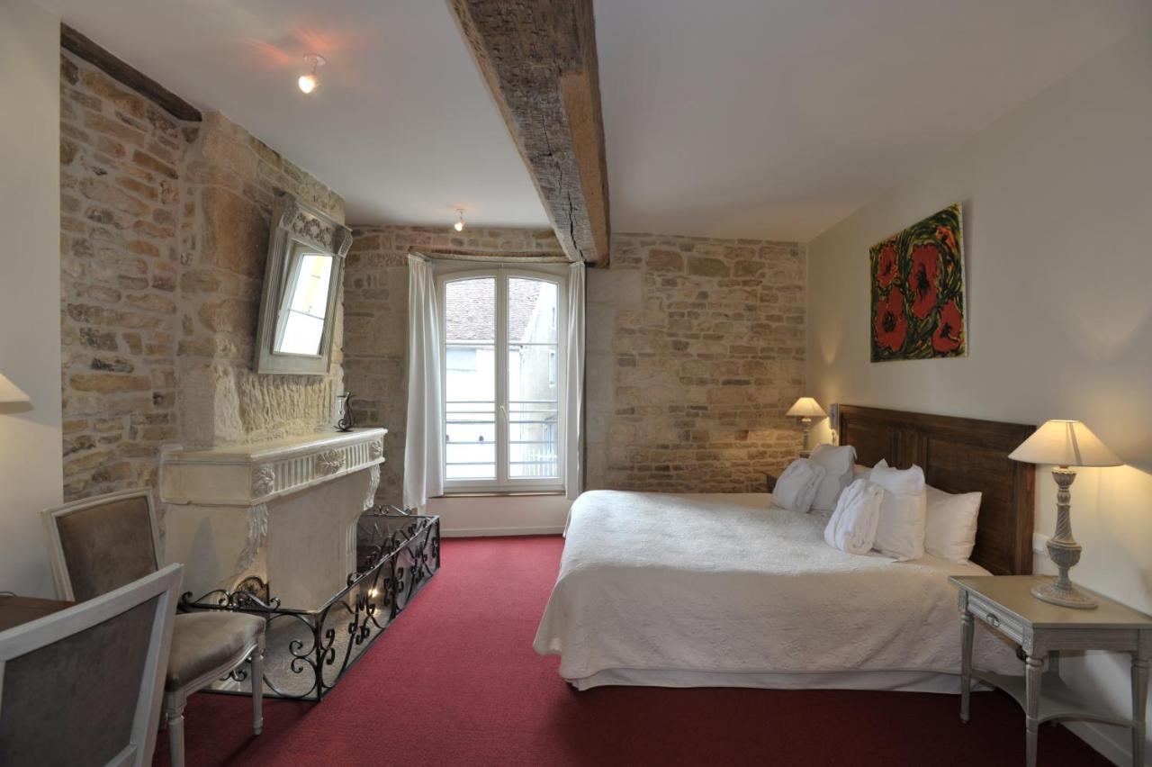 Le Marius Hotel Les Riceys Bagian luar foto